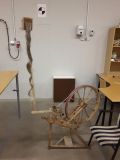 och på lång stav (95 cm).