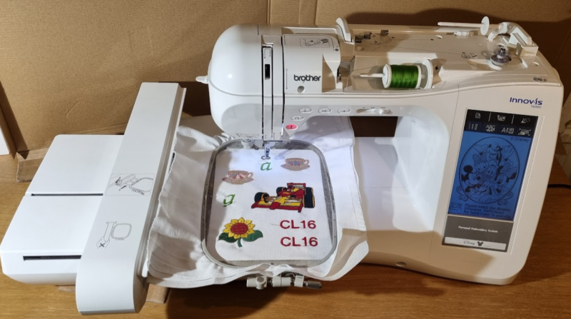 File:Brodyrmaskin Brother NV1500D.png